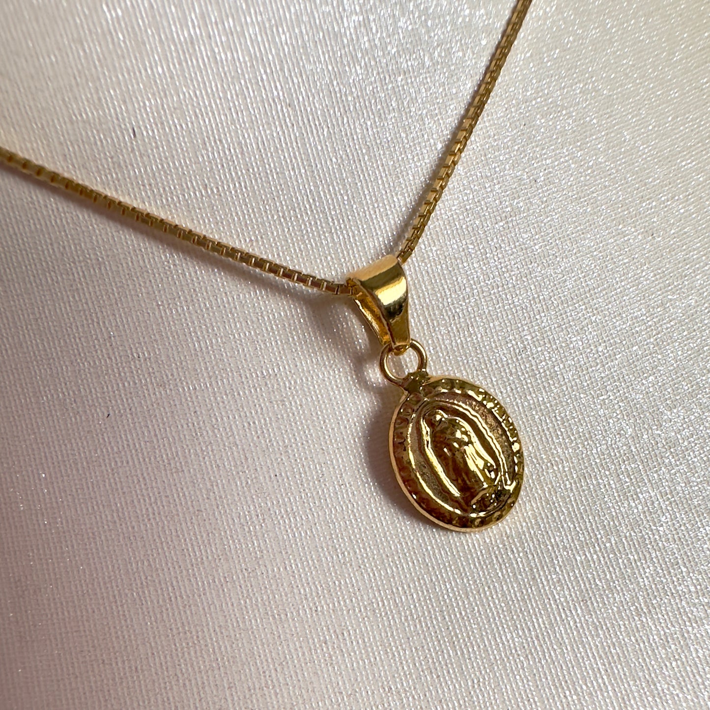 Cadena oro laminado virgen
