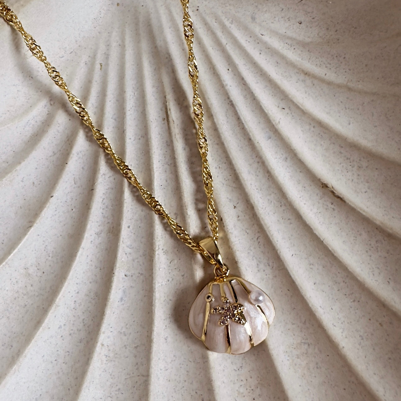 Cadena Conchita nacarada