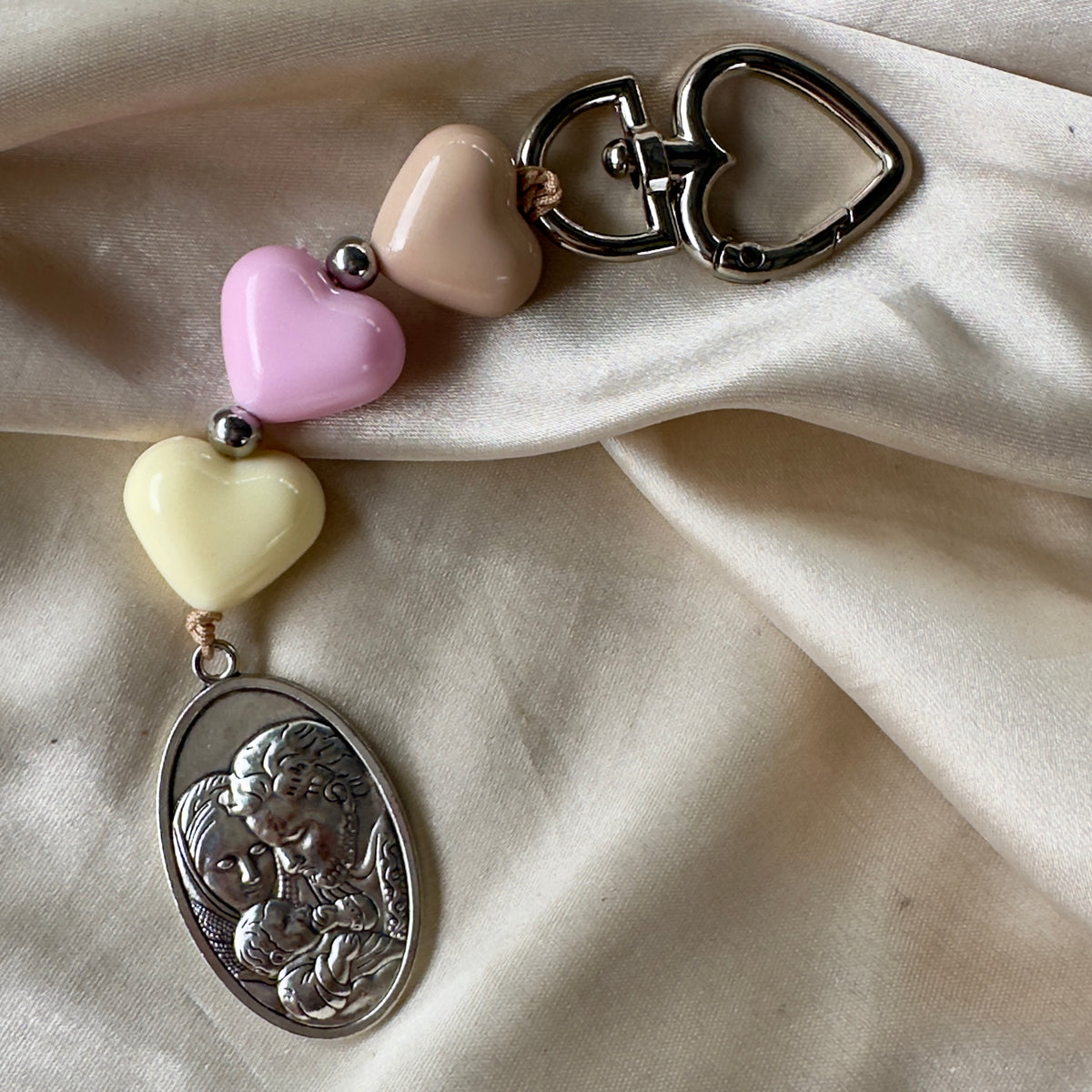 Llavero corazones Espíritu Santo