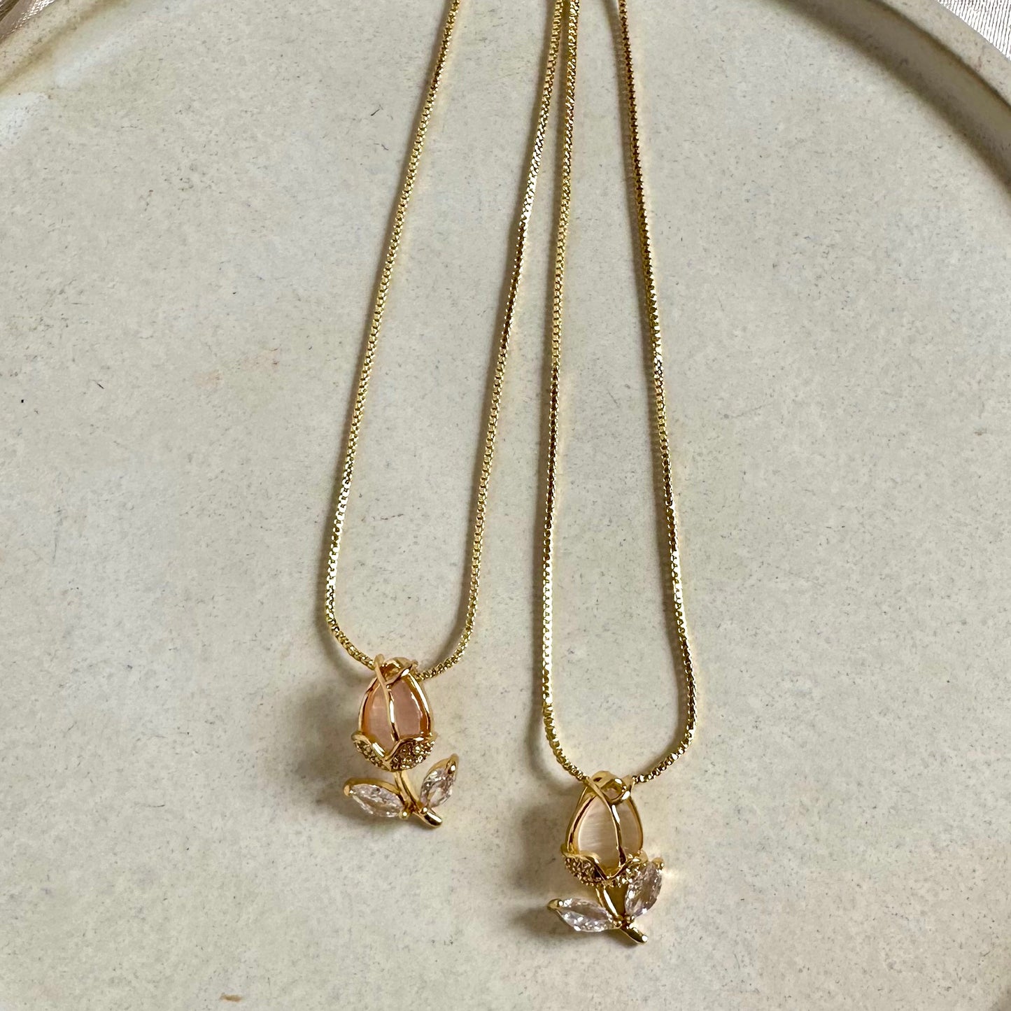 Cadena pequeño tulipán