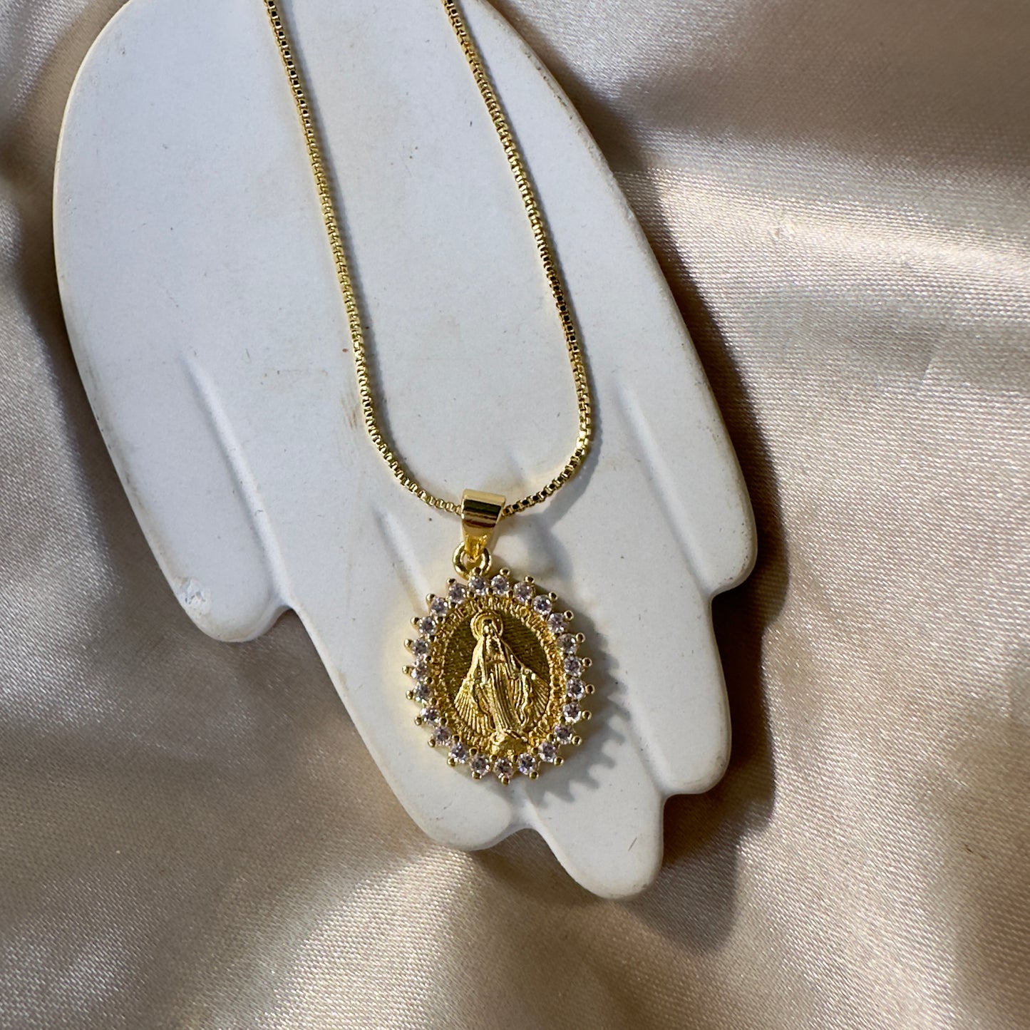 Cadena virgen Milagrosa