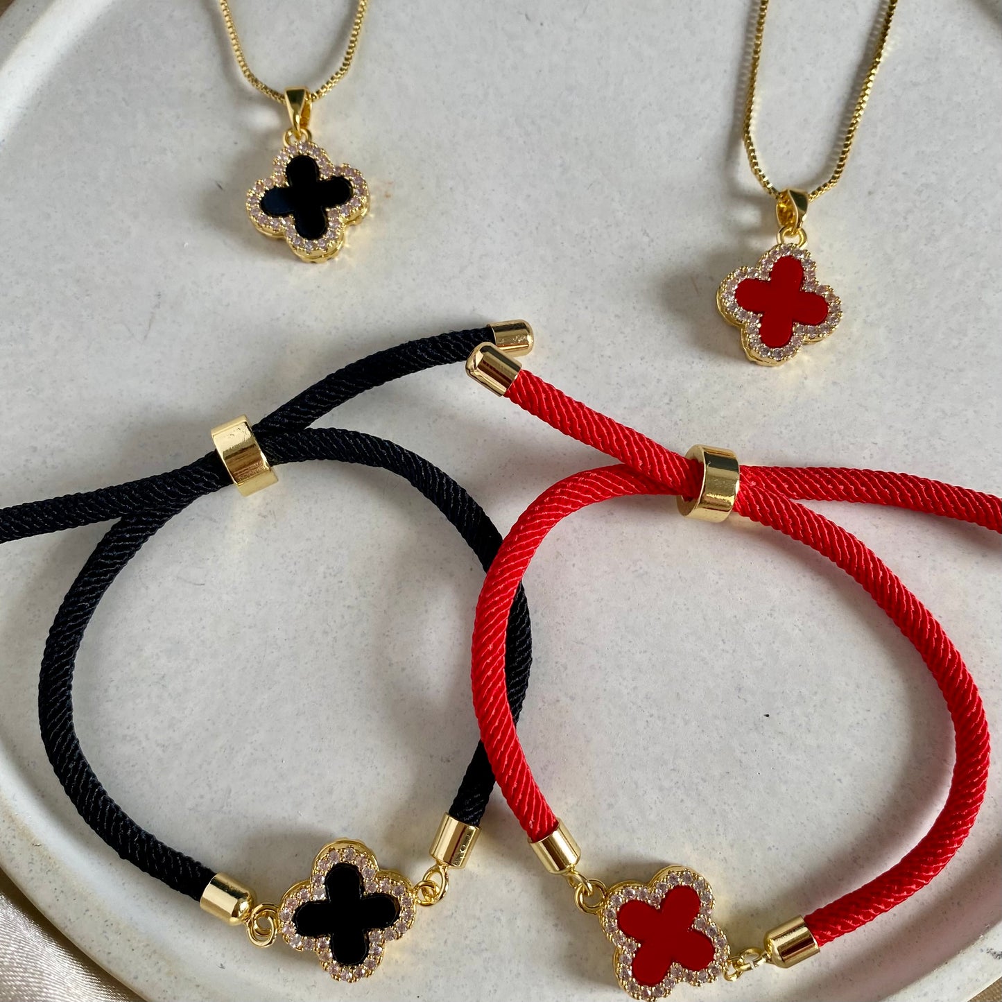 Set clover circones