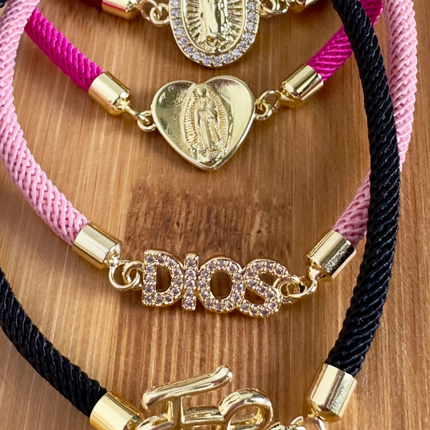 Set Dios dijes circones