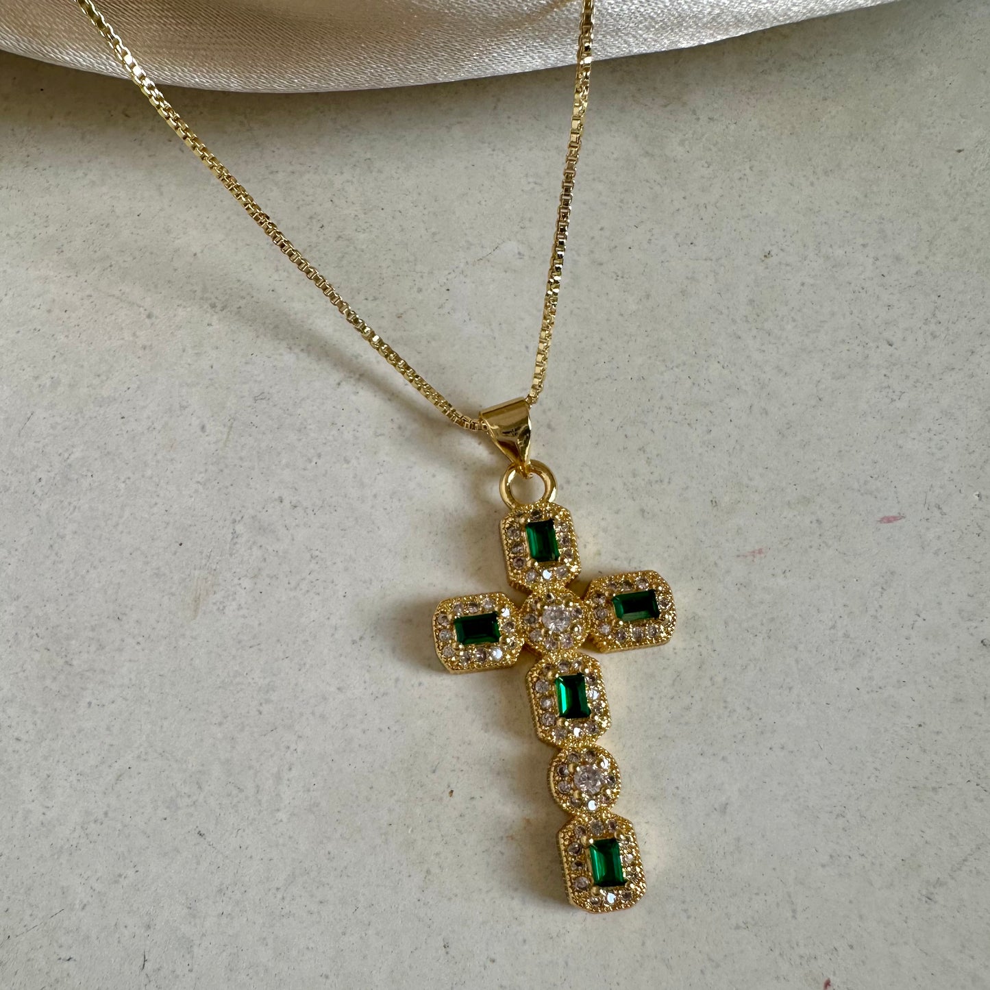 Cadena circones verdes