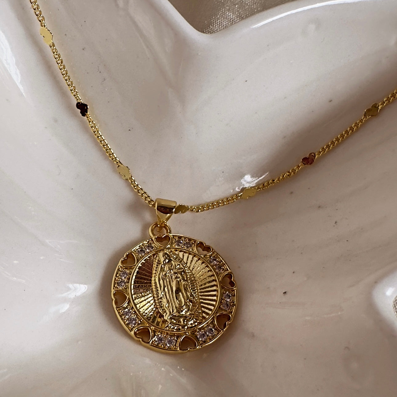 Cadena Guadalupe corazones