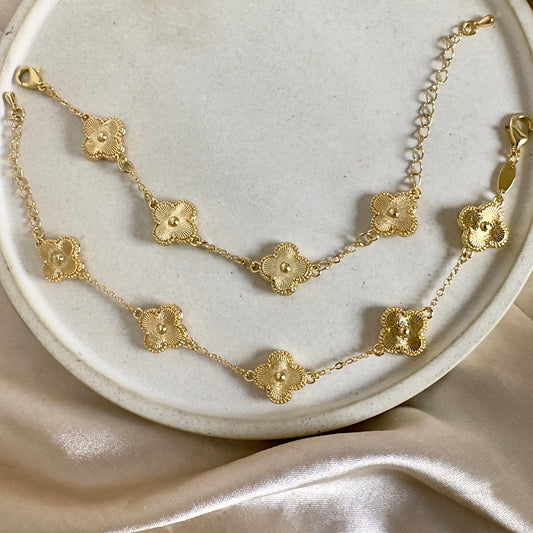 Pulsera trébol dorado