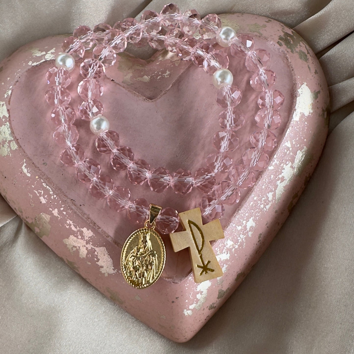 Rosario de mano rosa virgen del Carmen