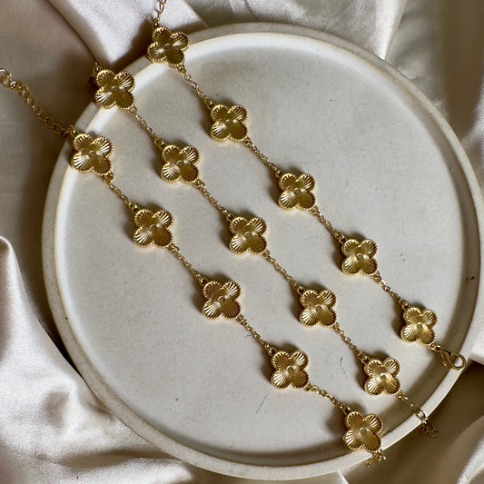 Pulsera trébol dorado V2