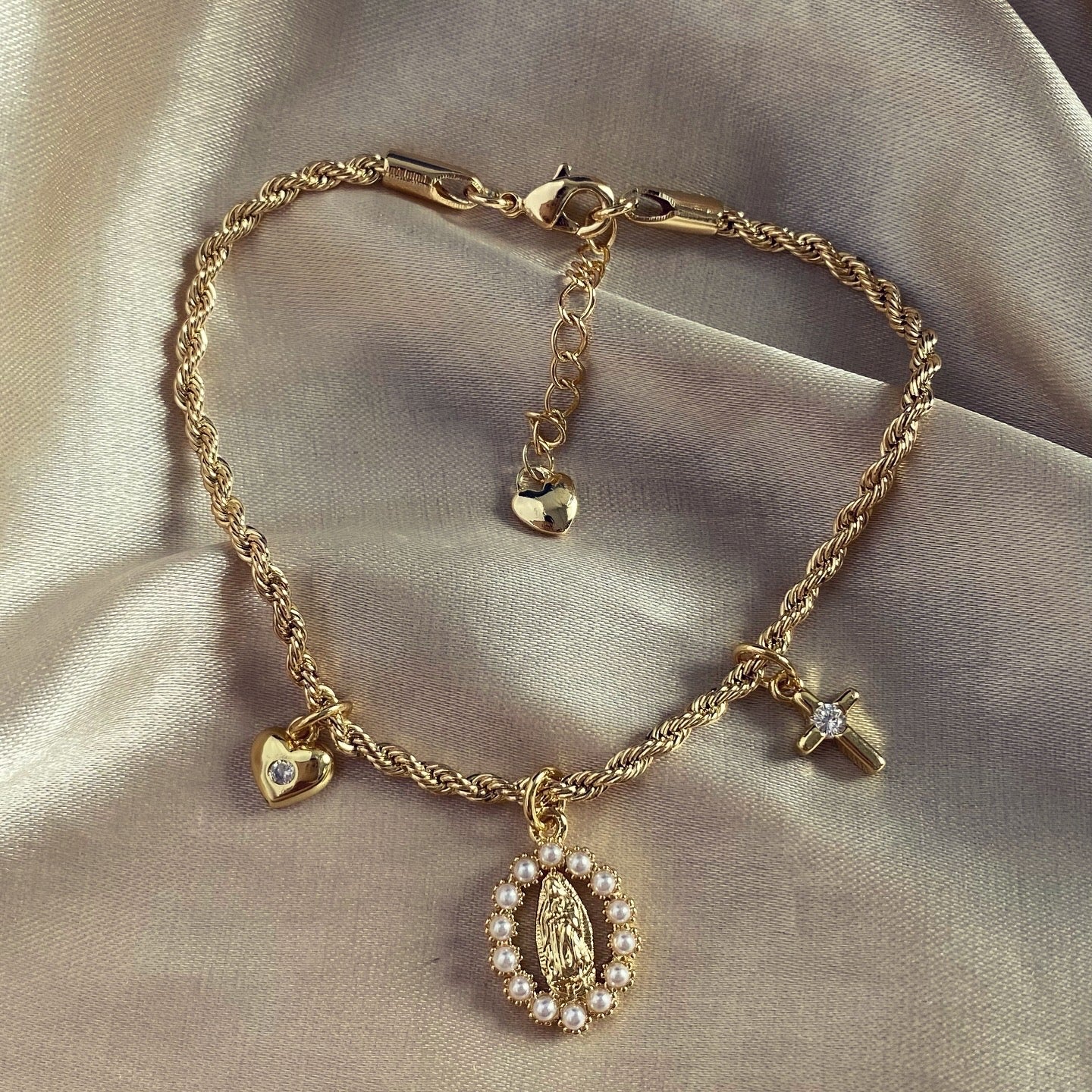 Pulsera cordón 3 dijes