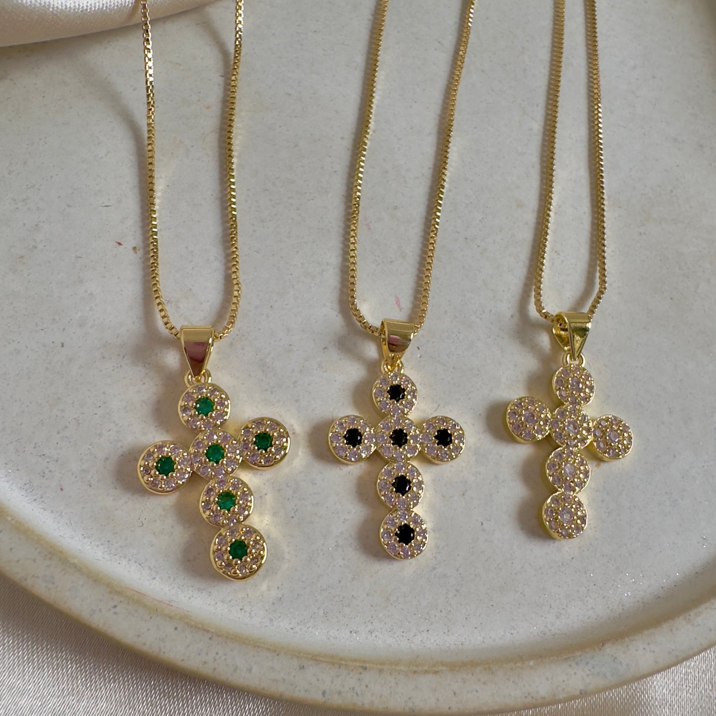 Cadena Cruz circones redondos