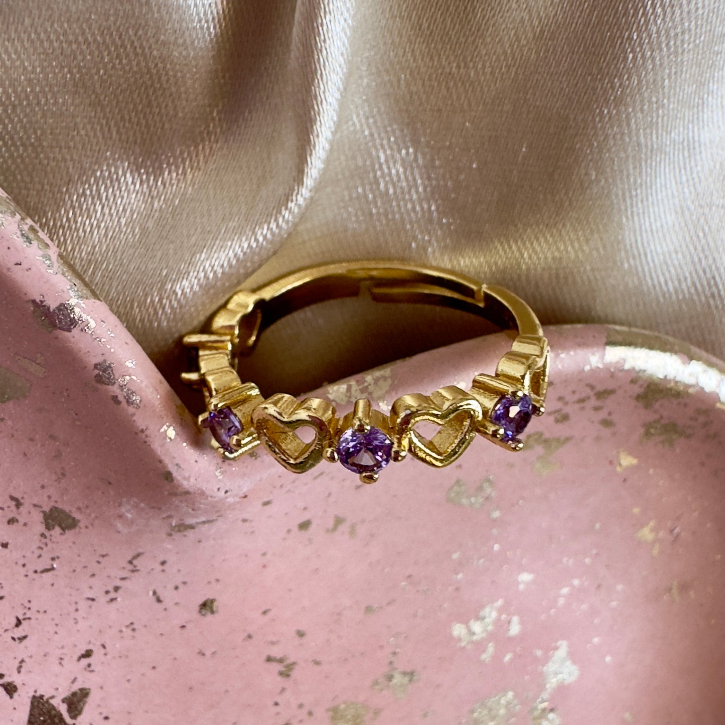 Anillo corazones lila