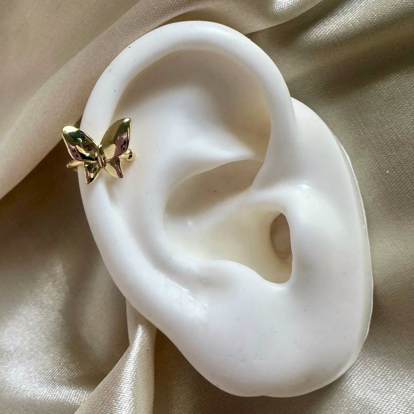 Earcuff mariposa lisa