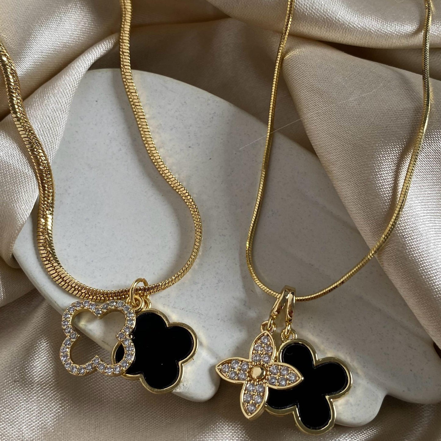 Cadena doble dije clover