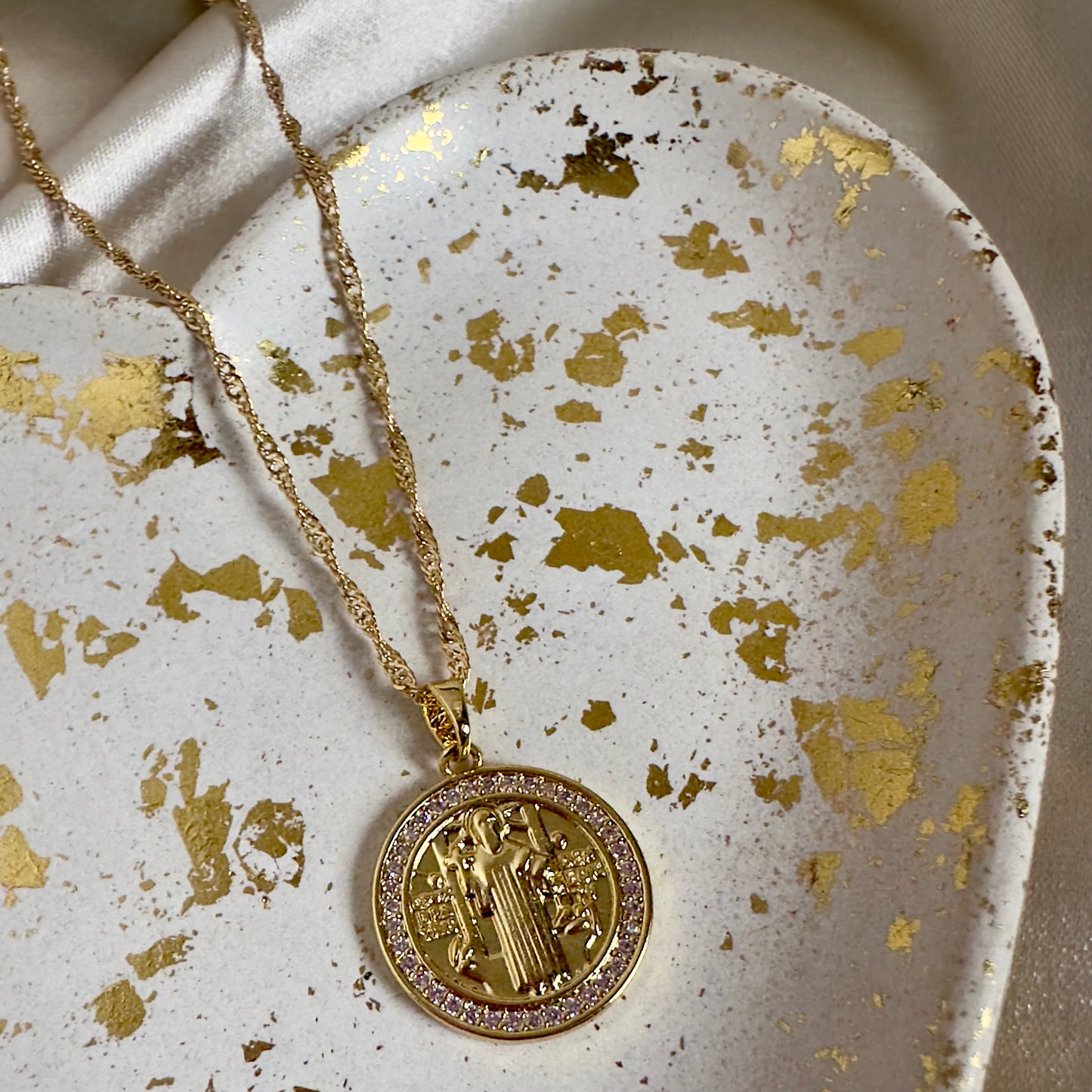 Cadena medalla san Benito