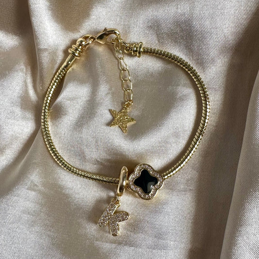 Brazalete trébol negro personalizado