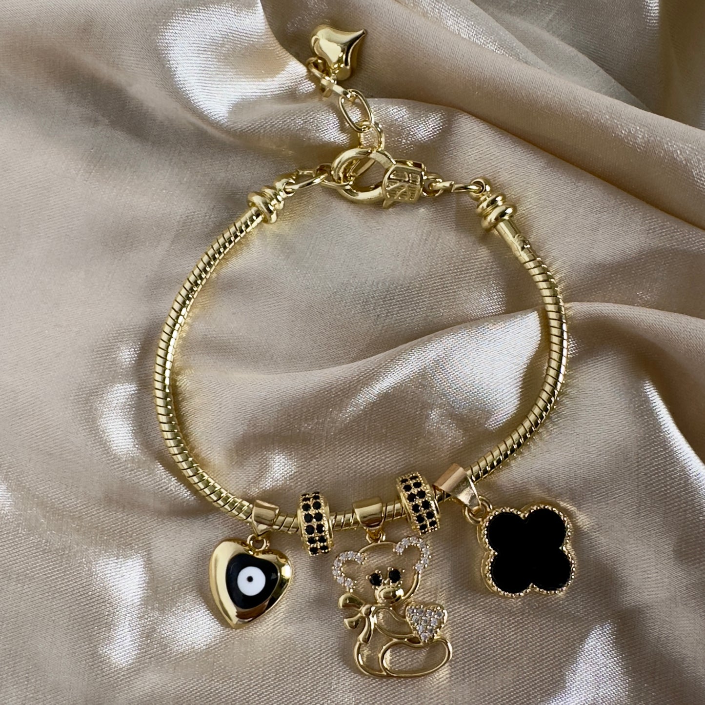 Brazalete black charm