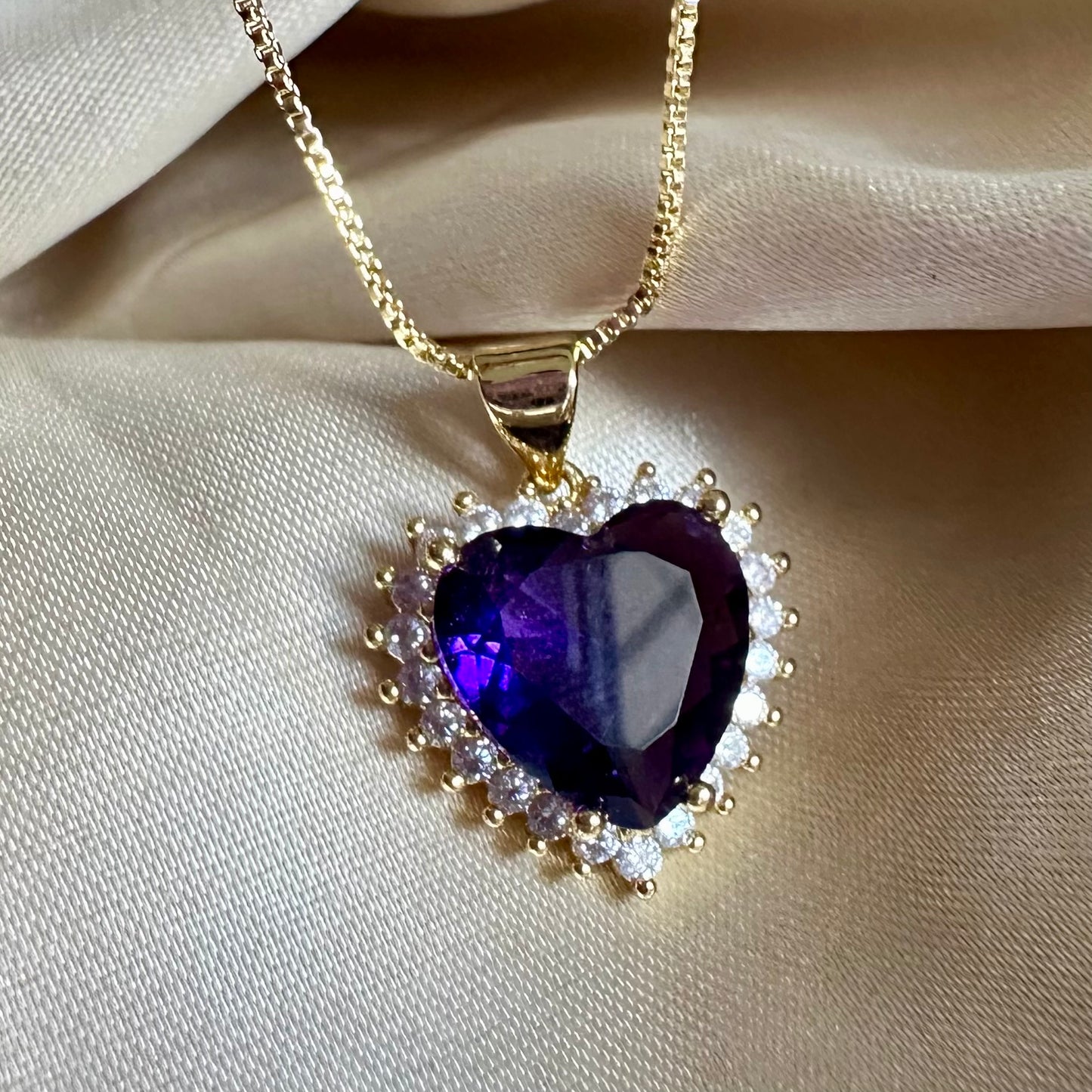 Cadena corazón morado