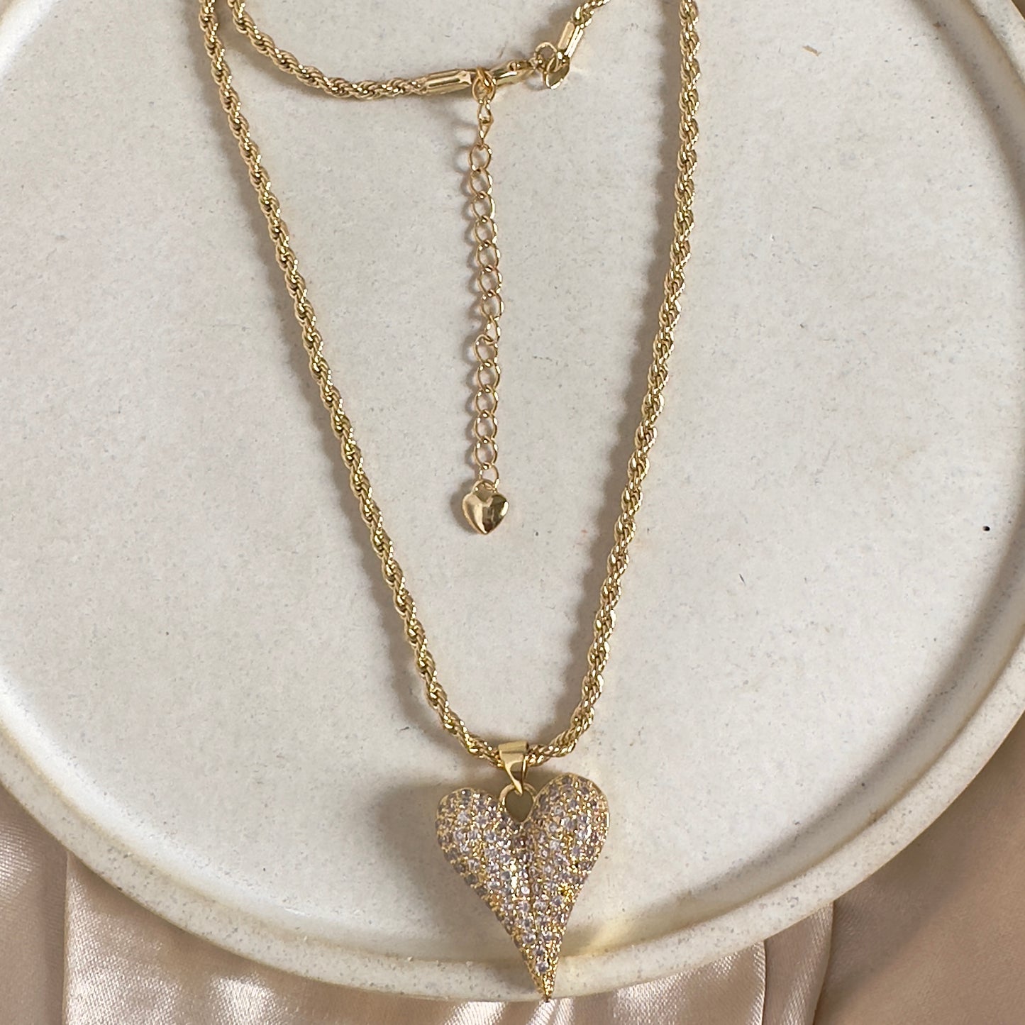 Cadena cordón corazón circones