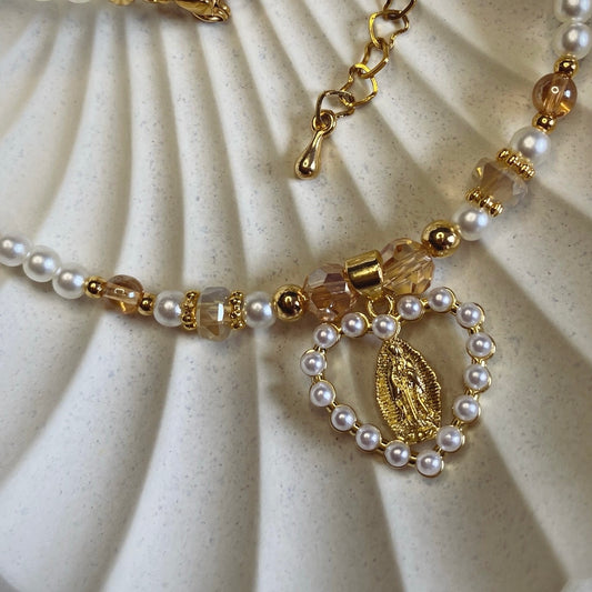 Collar perlas corazón Guadalupe