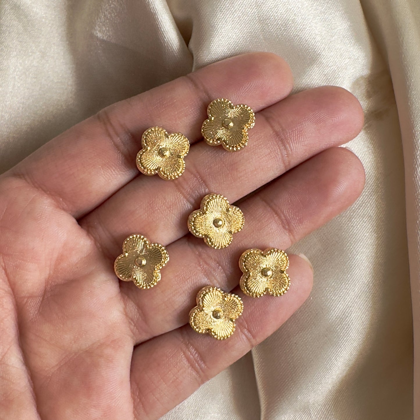 Topos trébol dorado