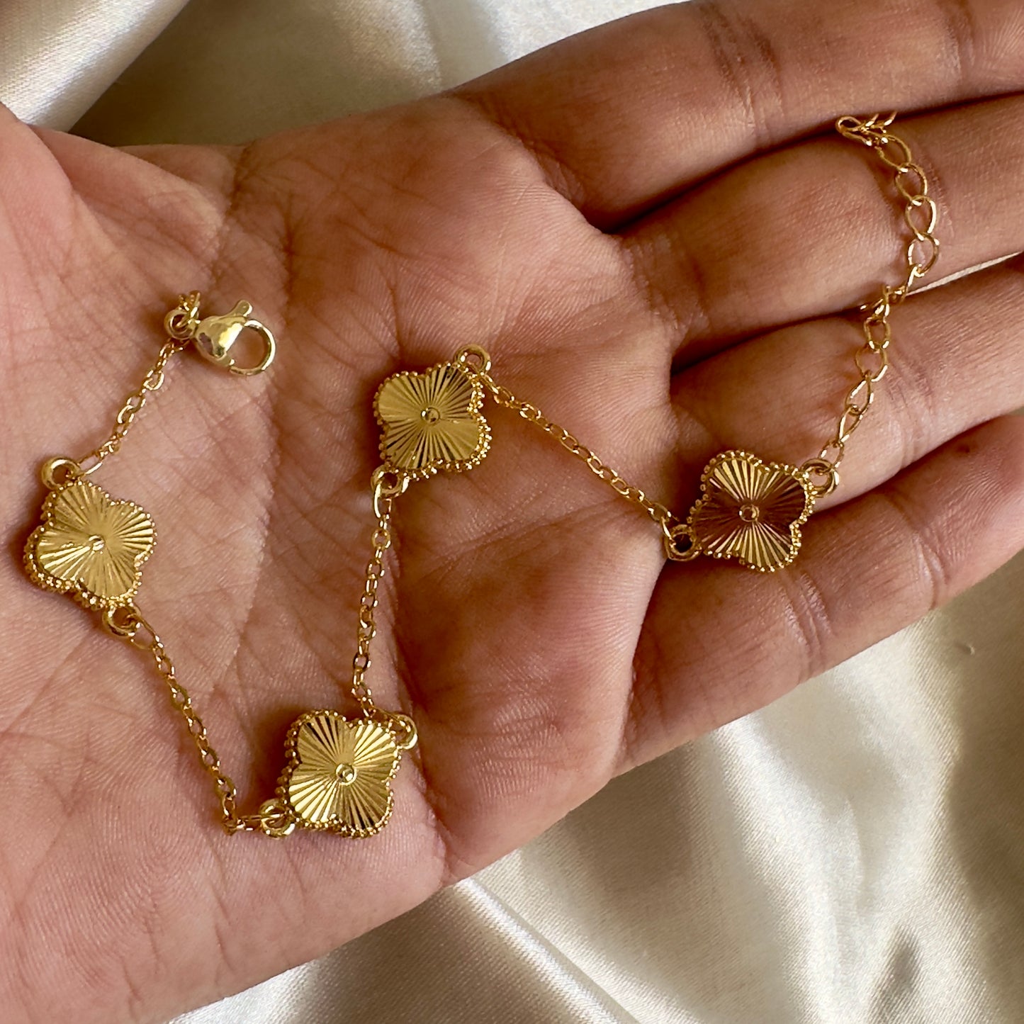 Pulsera trébol Golden
