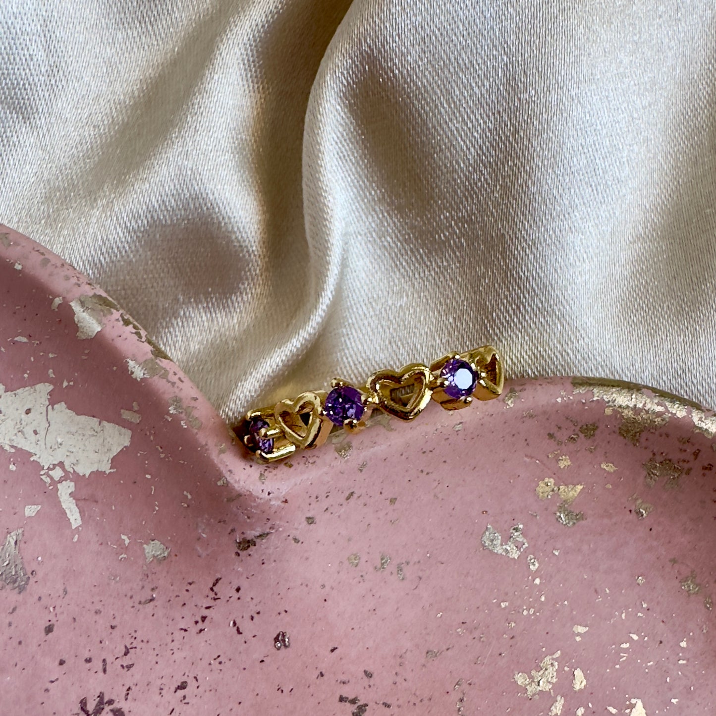 Anillo corazones lila