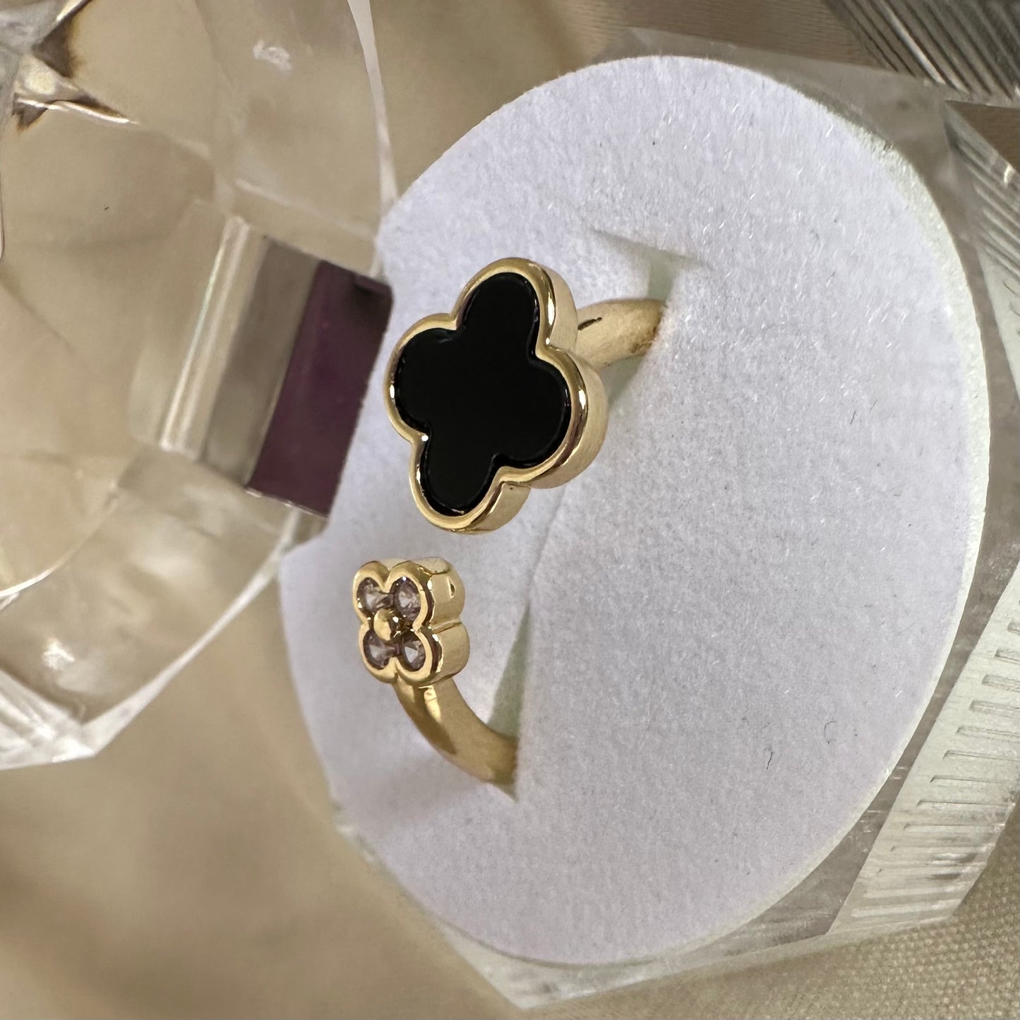 Anillo clover