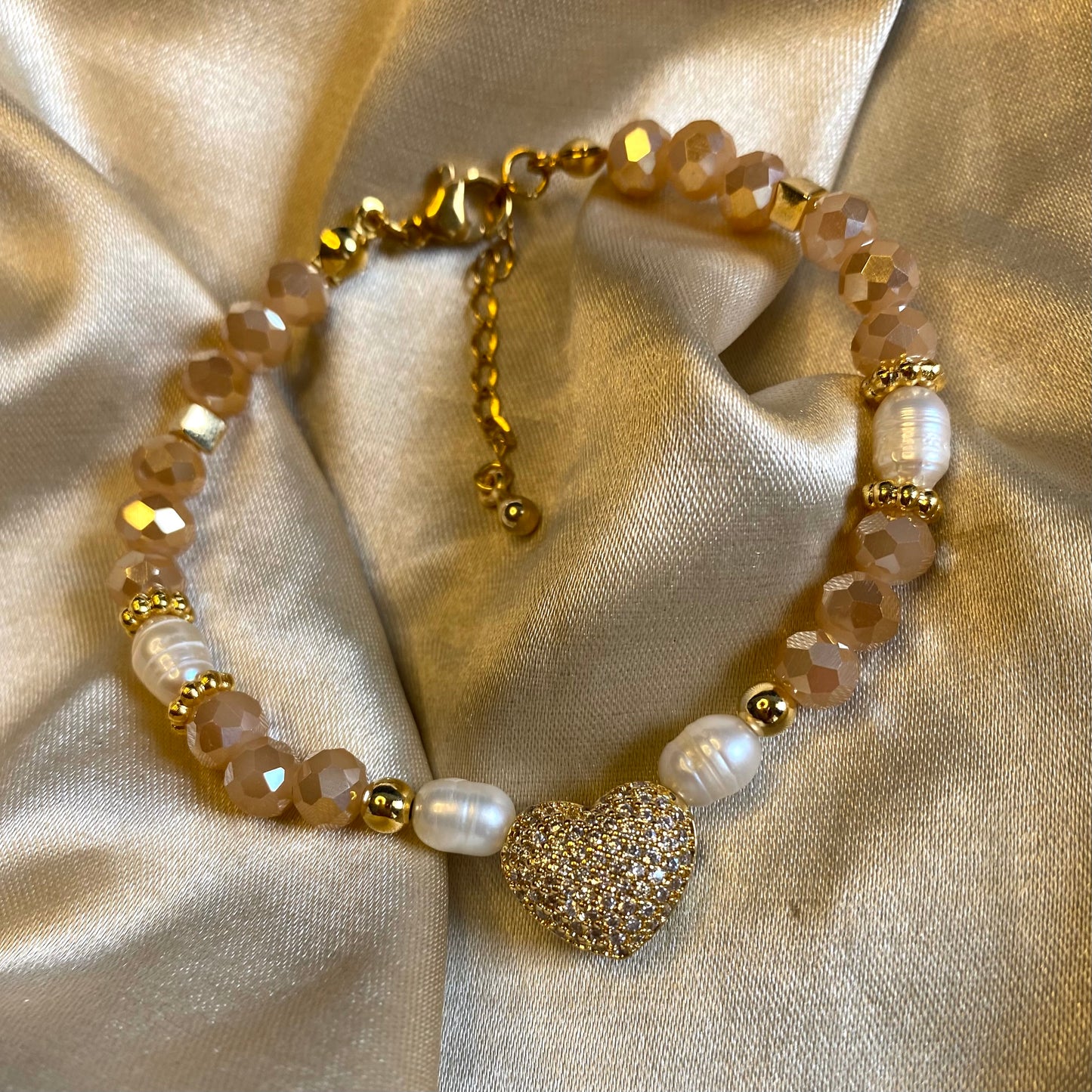 Pulsera corazón y perla de río