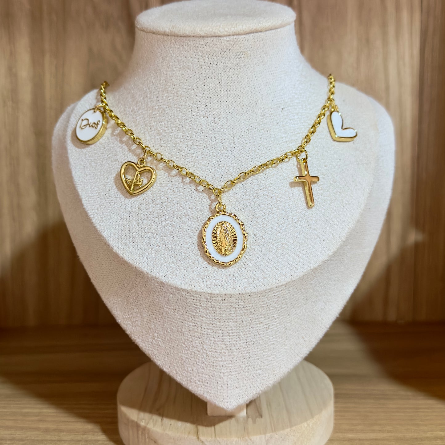 Collar multidijes religious