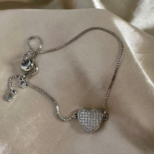 Pulsera corazón plateada