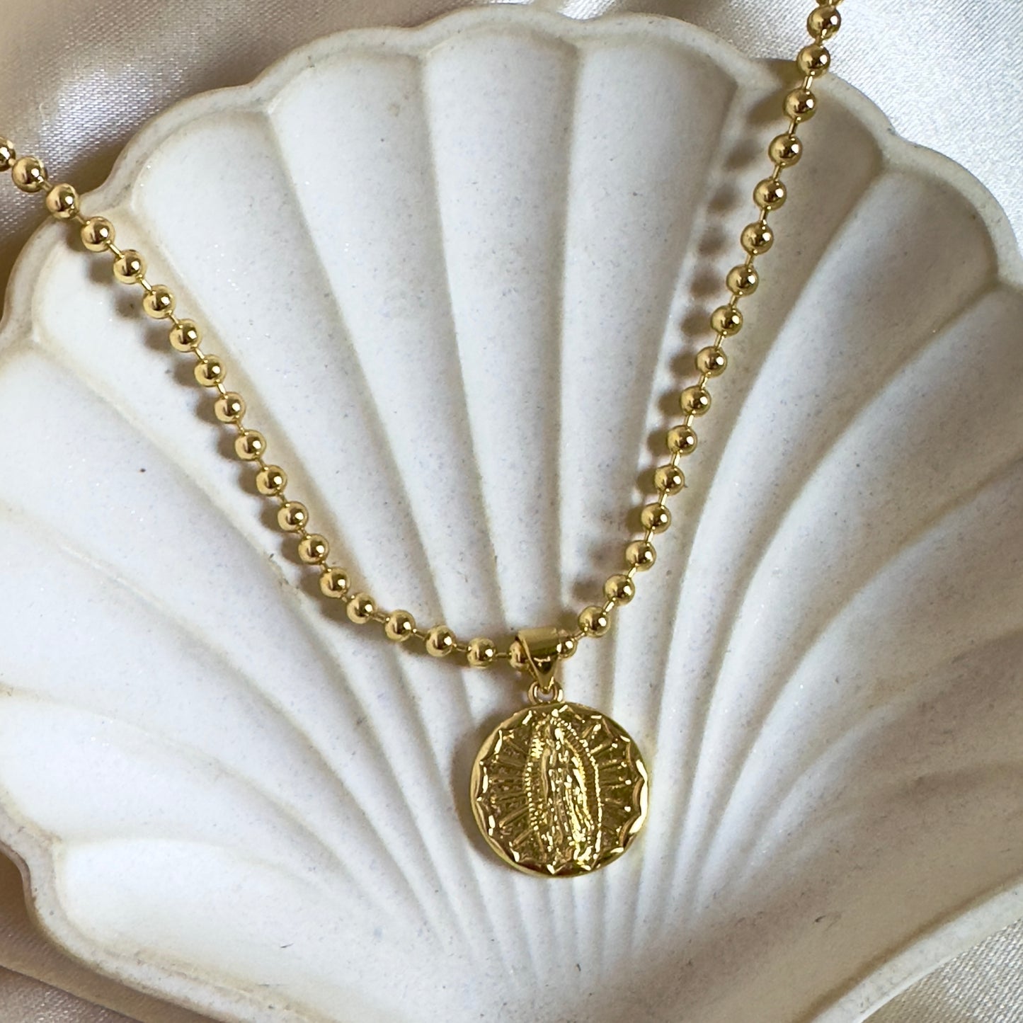 Collar virgen